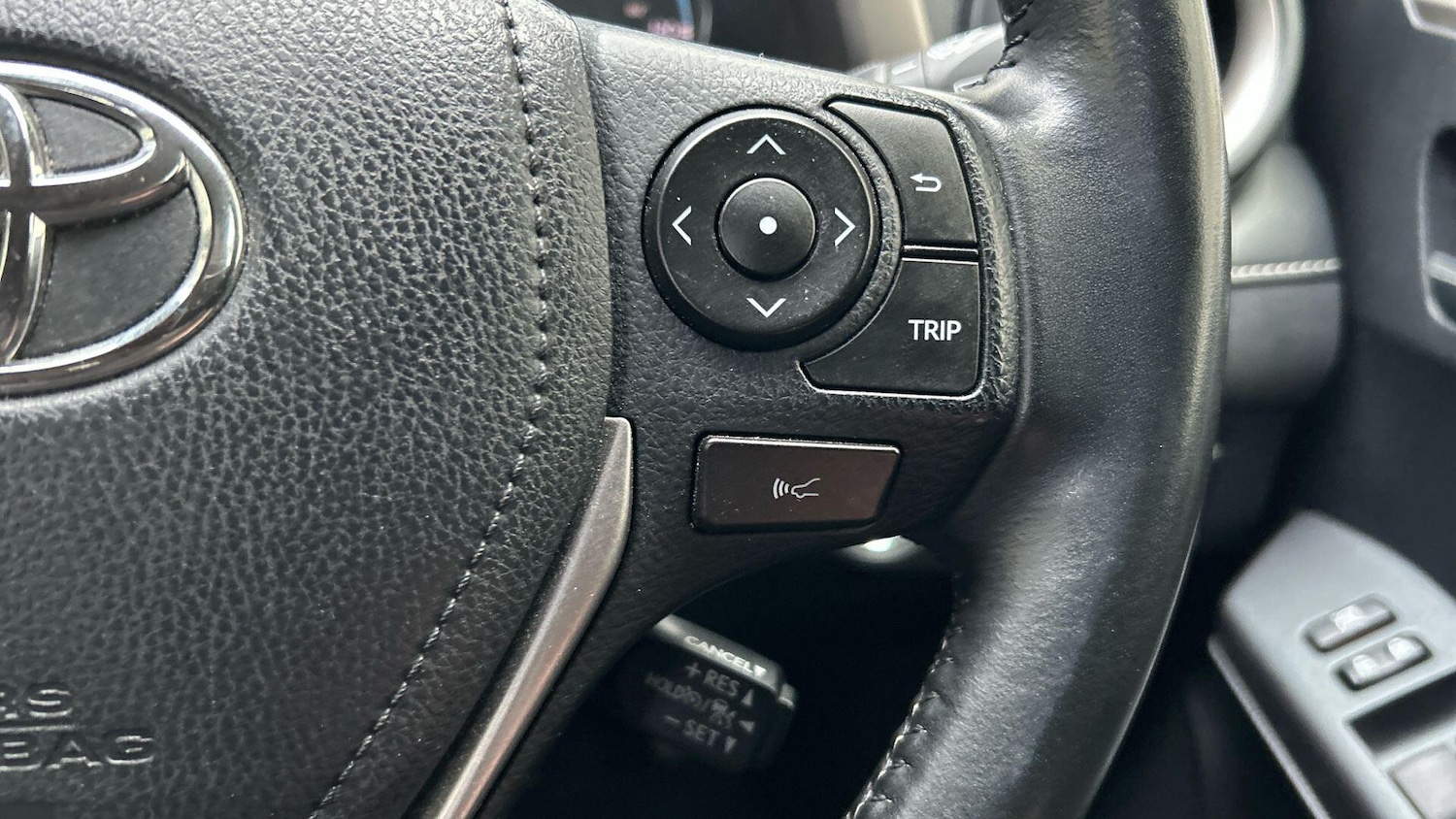 Used Toyota RAV4 2019 for sale - 77783763: Photo 35