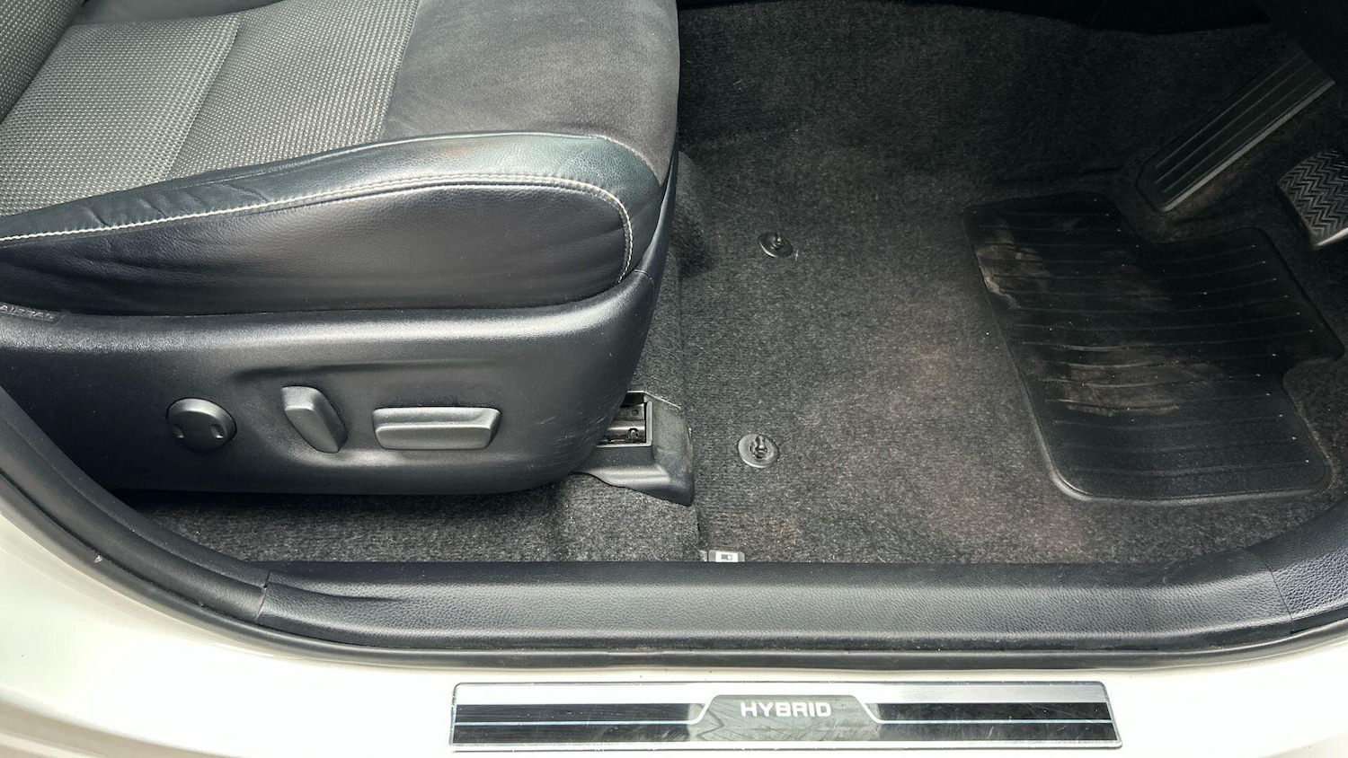 Used Toyota RAV4 2019 for sale - 77783763: Photo 39