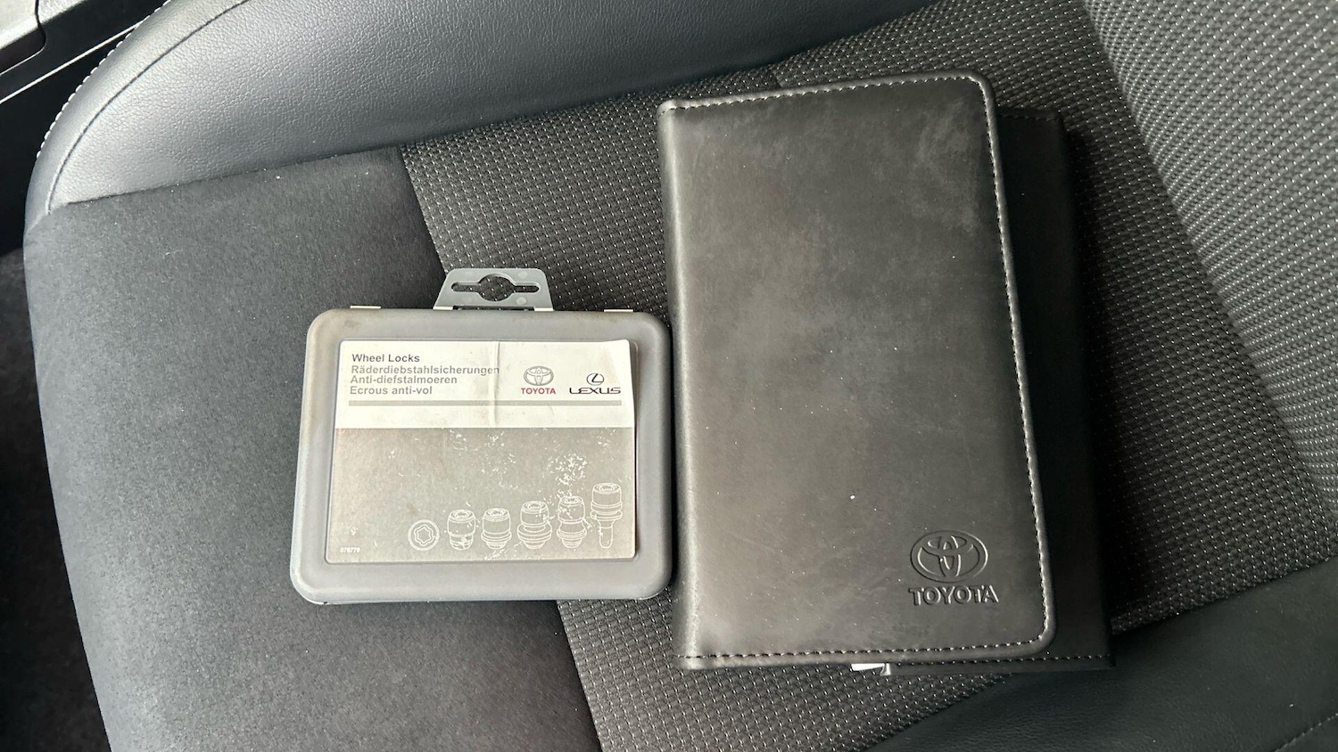 Used Toyota RAV4 2019 for sale - 77783763: Photo 42