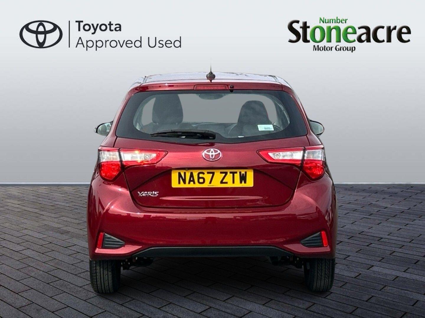 Used Toyota Yaris 2017 for sale - 76138604: Photo 6