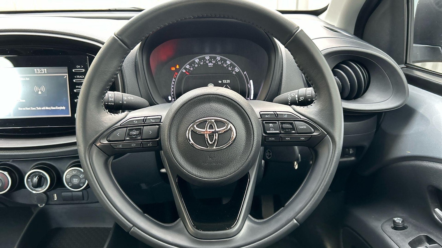 Used Toyota Aygo X 2023 for sale - 76715550: Photo 12
