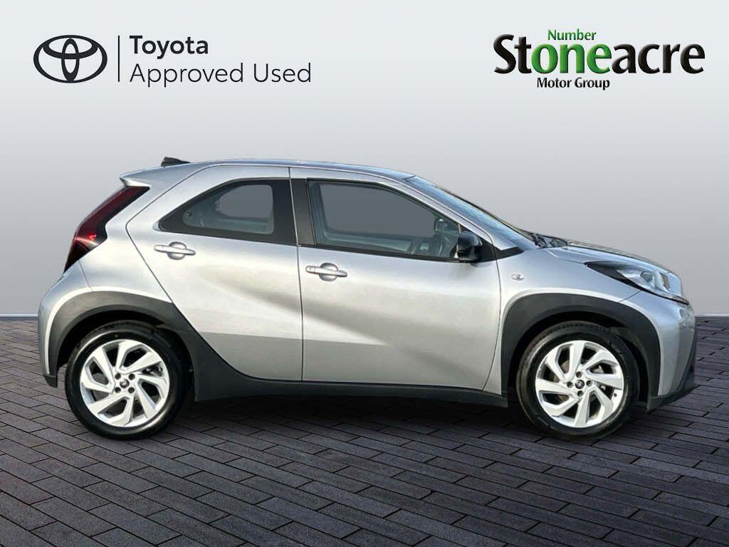 Used Toyota Aygo X 2023 for sale - 76715550: Photo 2