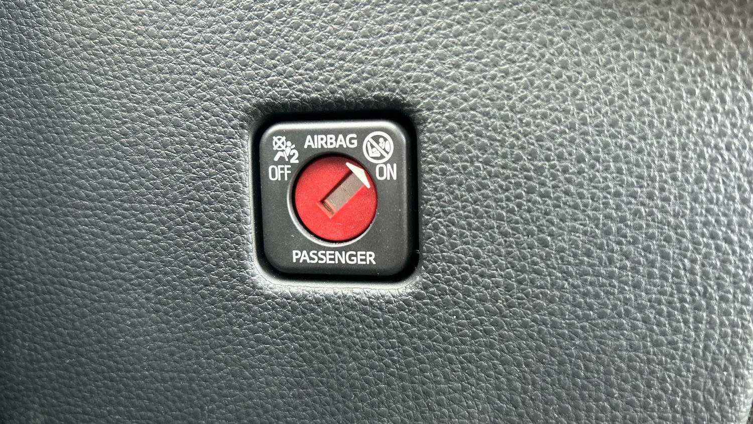 Used Toyota Aygo X 2023 for sale - 76715550: Photo 36