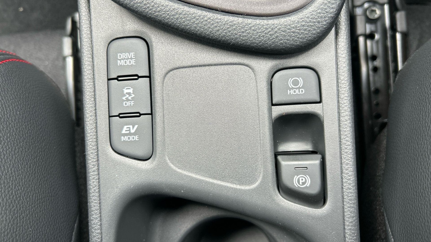 Used Toyota Yaris 2025 for sale - 77156642: Photo 32