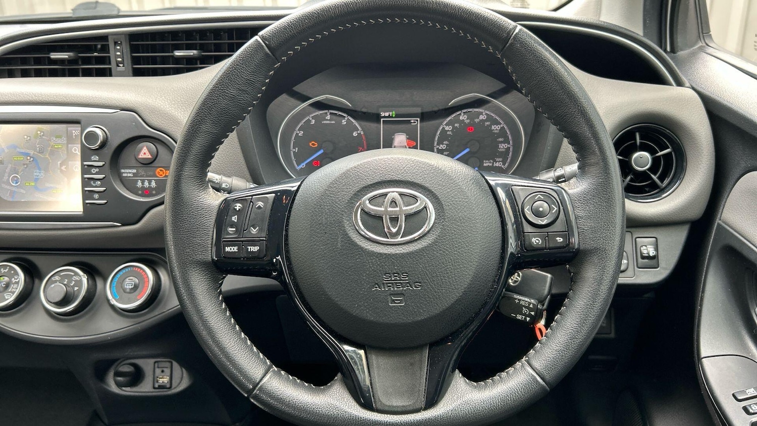 Used Toyota Yaris 2017 for sale - 77646415: Photo 12