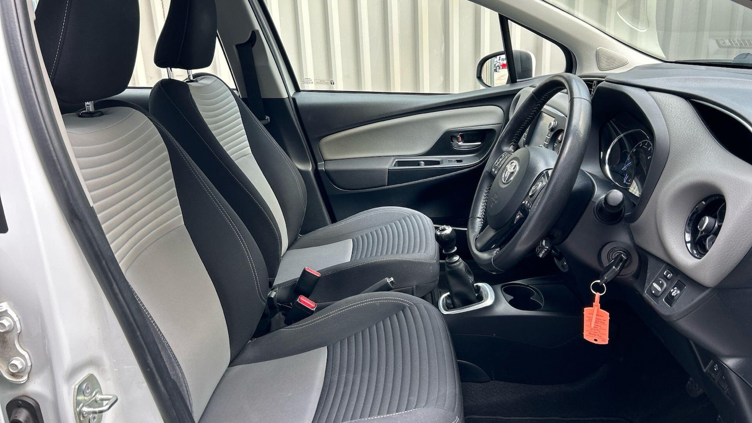 Used Toyota Yaris 2017 for sale - 77646415: Photo 14