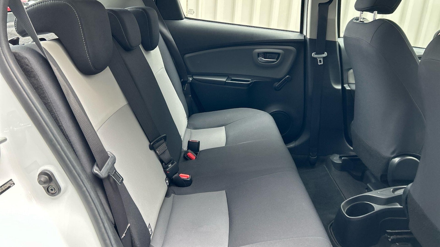 Used Toyota Yaris 2017 for sale - 77646415: Photo 15