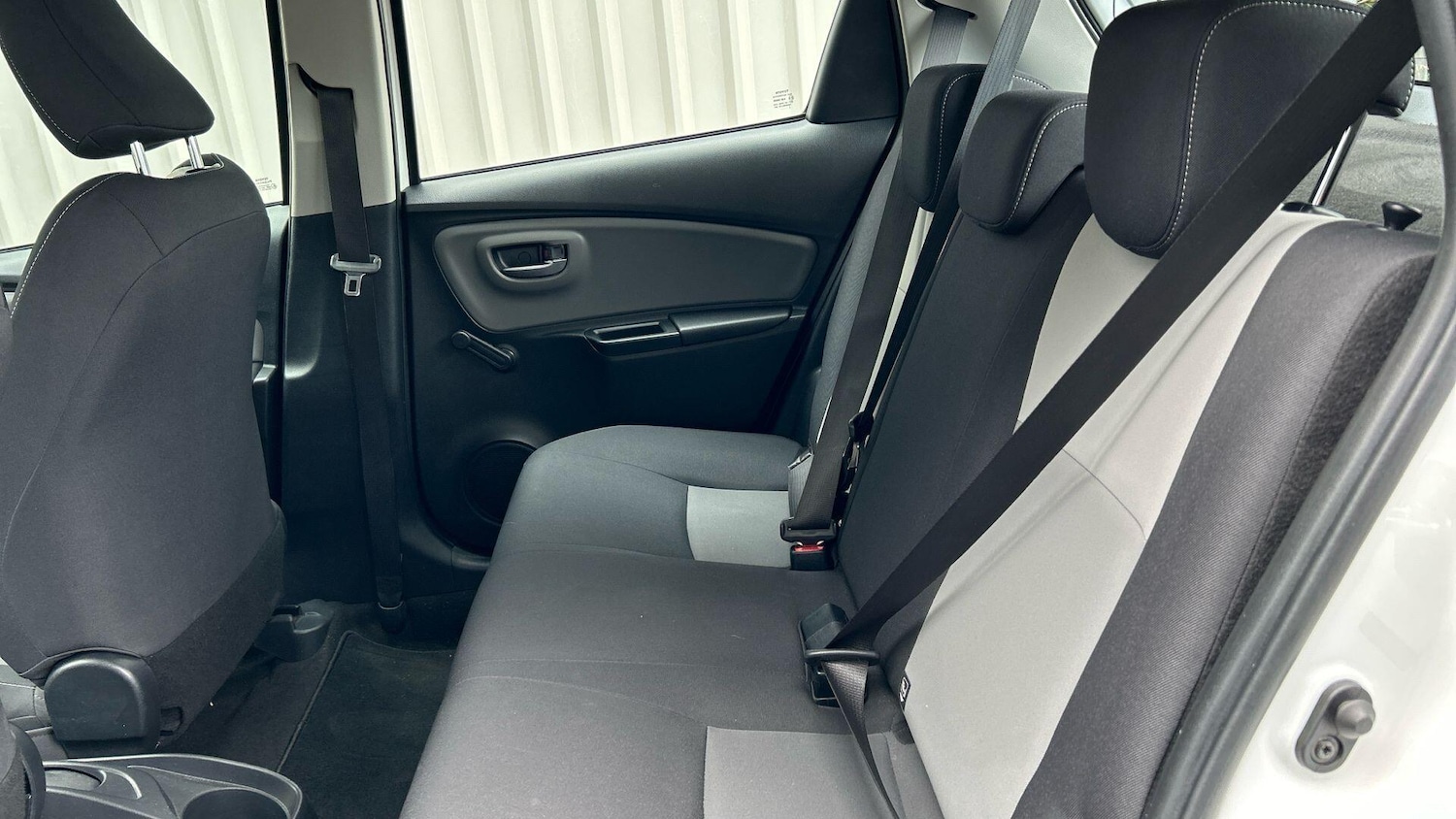 Used Toyota Yaris 2017 for sale - 77646415: Photo 16