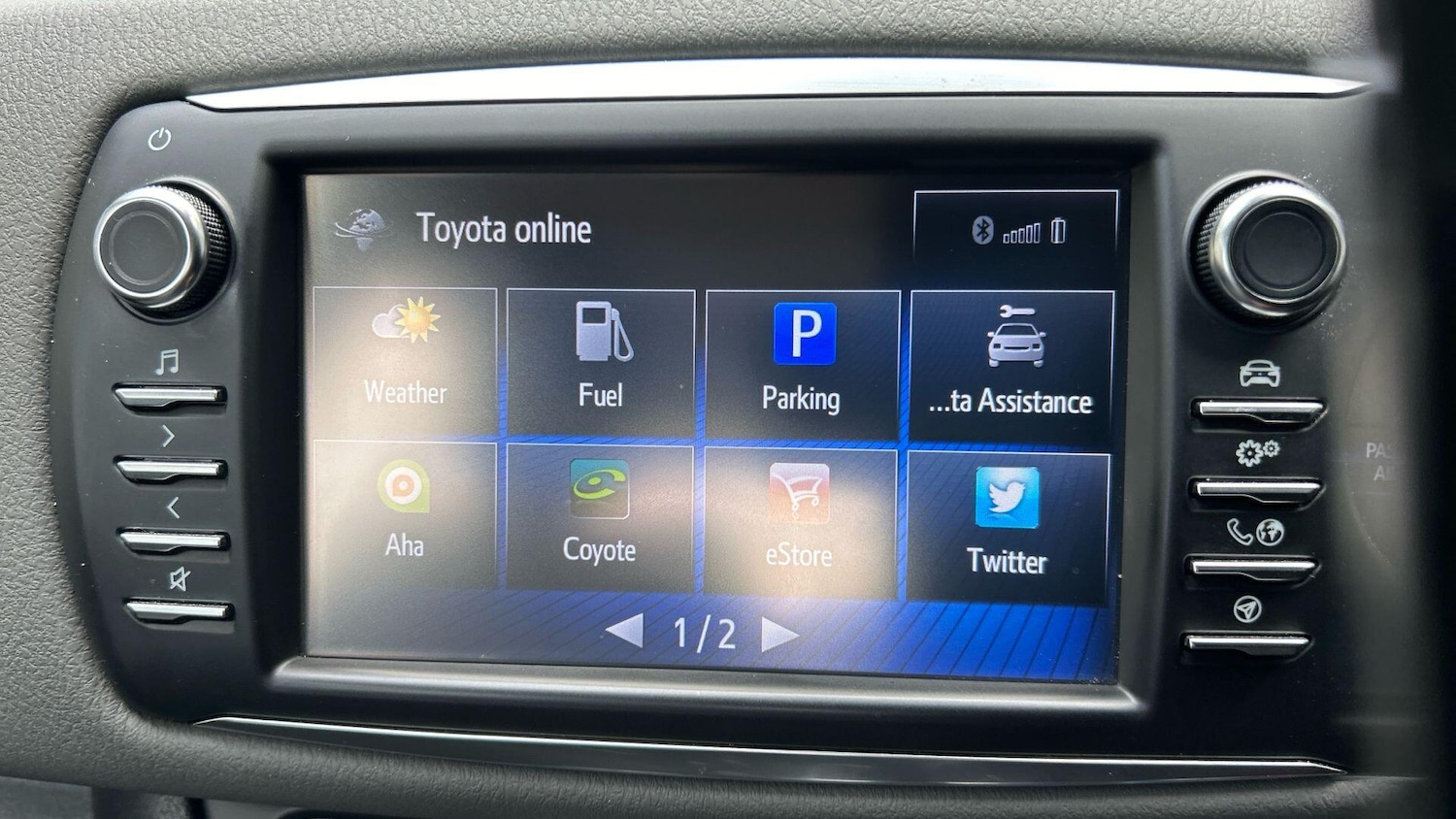 Used Toyota Yaris 2017 for sale - 77646415: Photo 24