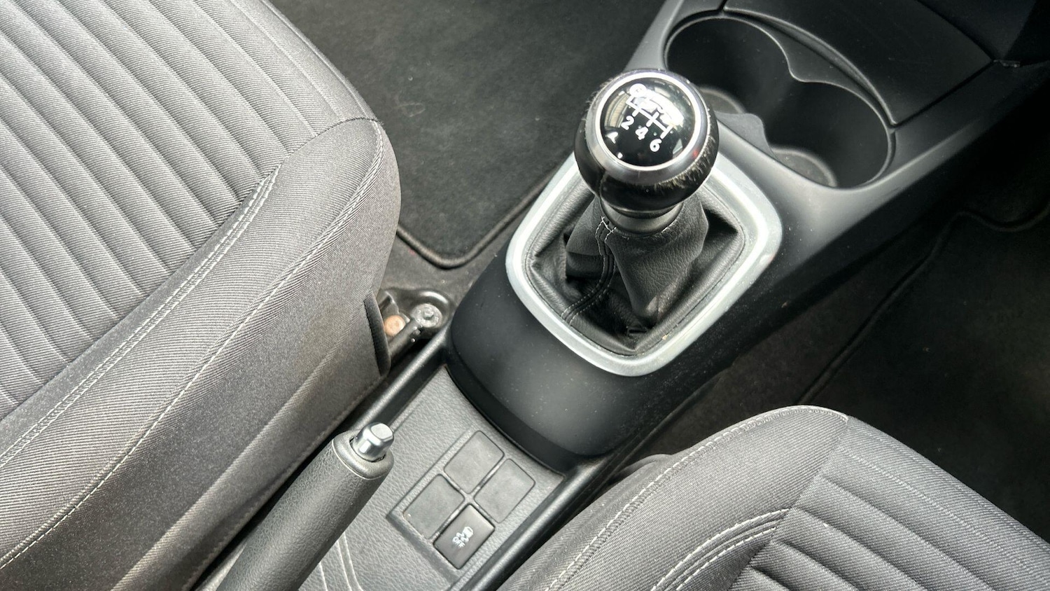 Used Toyota Yaris 2017 for sale - 77646415: Photo 29