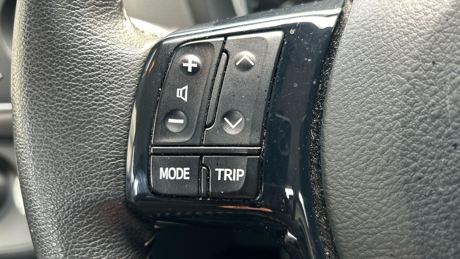 Used Toyota Yaris 2017 for sale - 77646415: Photo 32