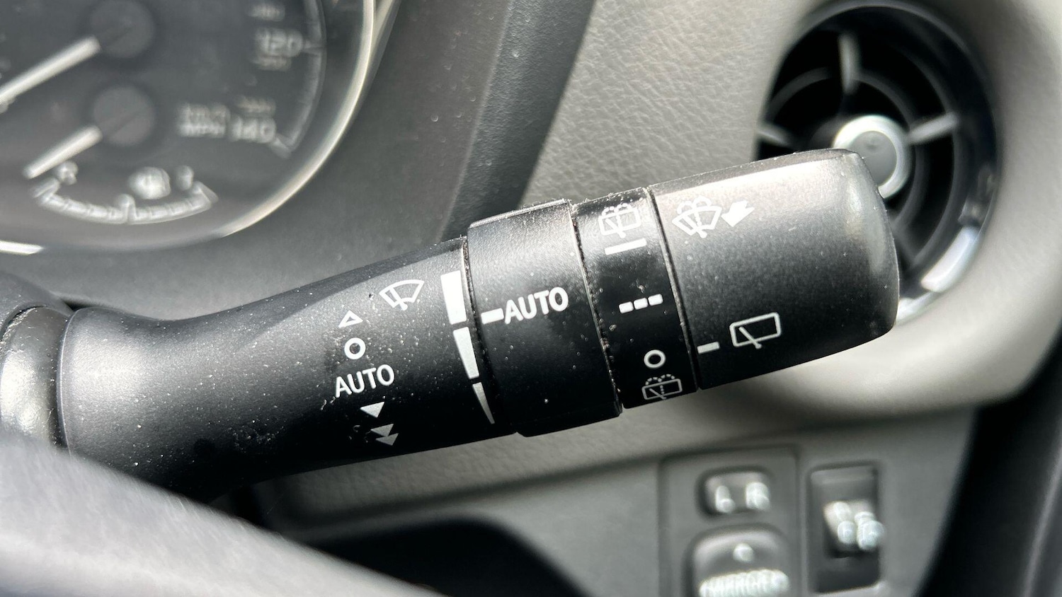 Used Toyota Yaris 2017 for sale - 77646415: Photo 35