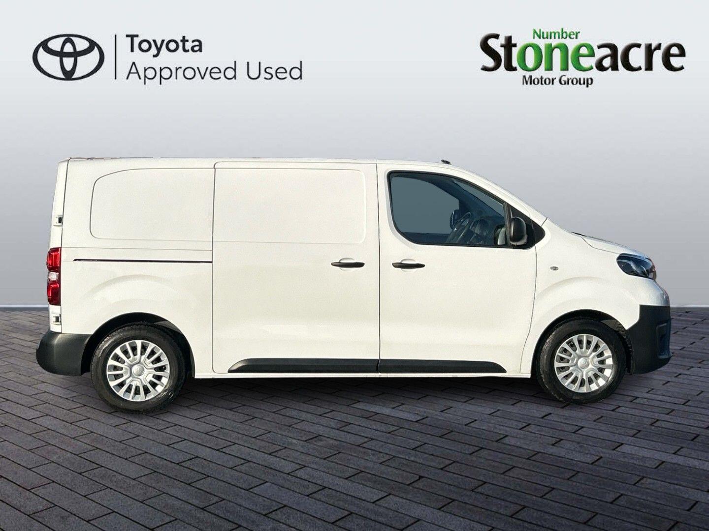 Used Toyota ProAce 2023 for sale - 76612824: Photo 2