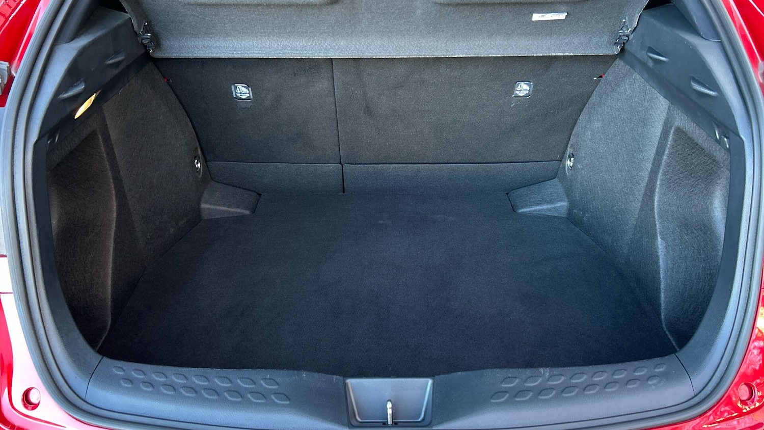 Used Toyota C-HR 2023 for sale - 76832124: Photo 18