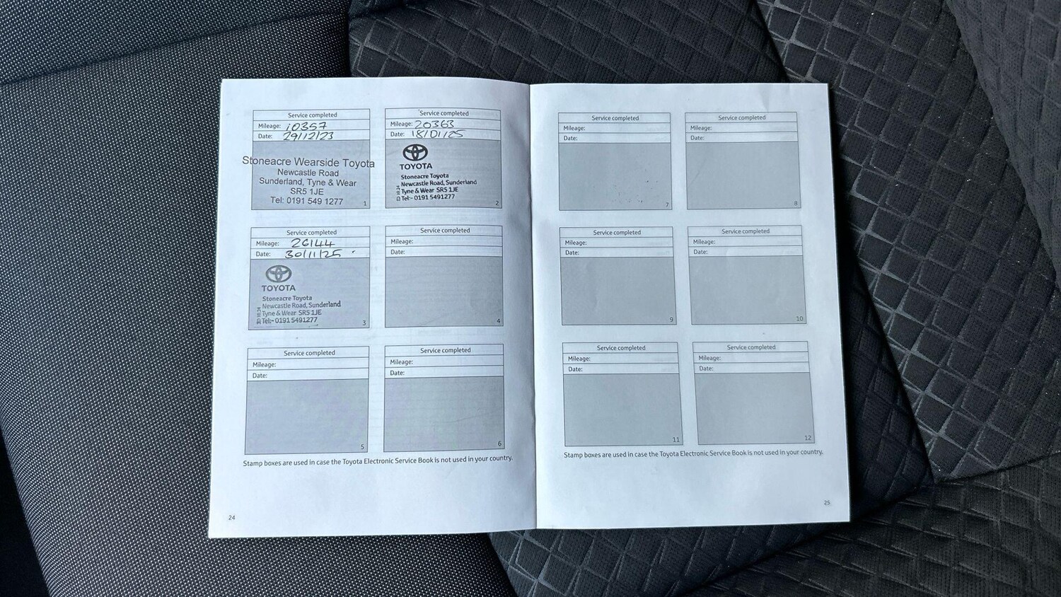 Used Toyota C-HR 2023 for sale - 76832124: Photo 21