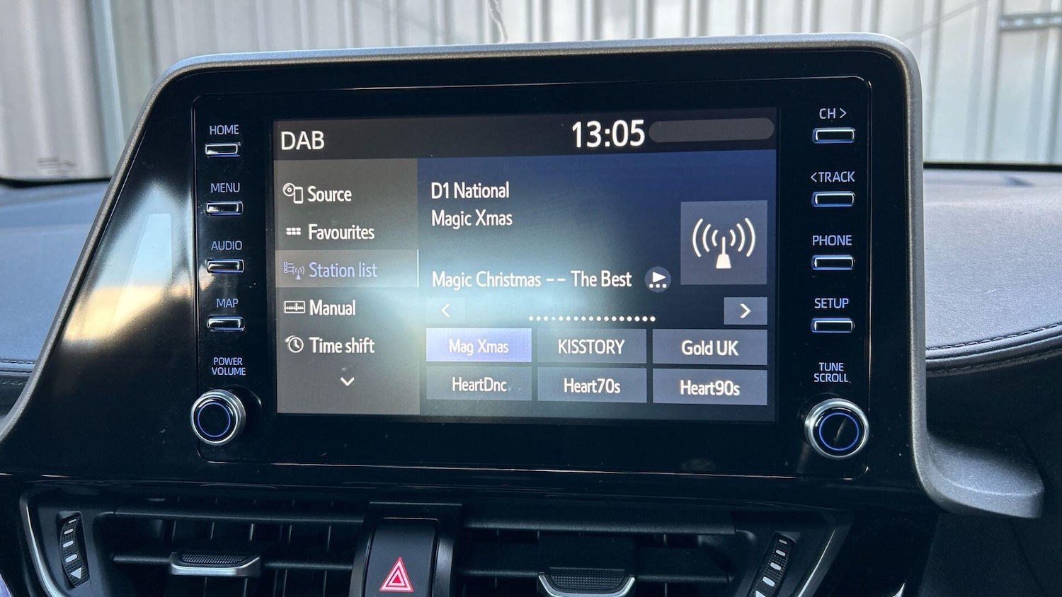 Used Toyota C-HR 2023 for sale - 76832124: Photo 23