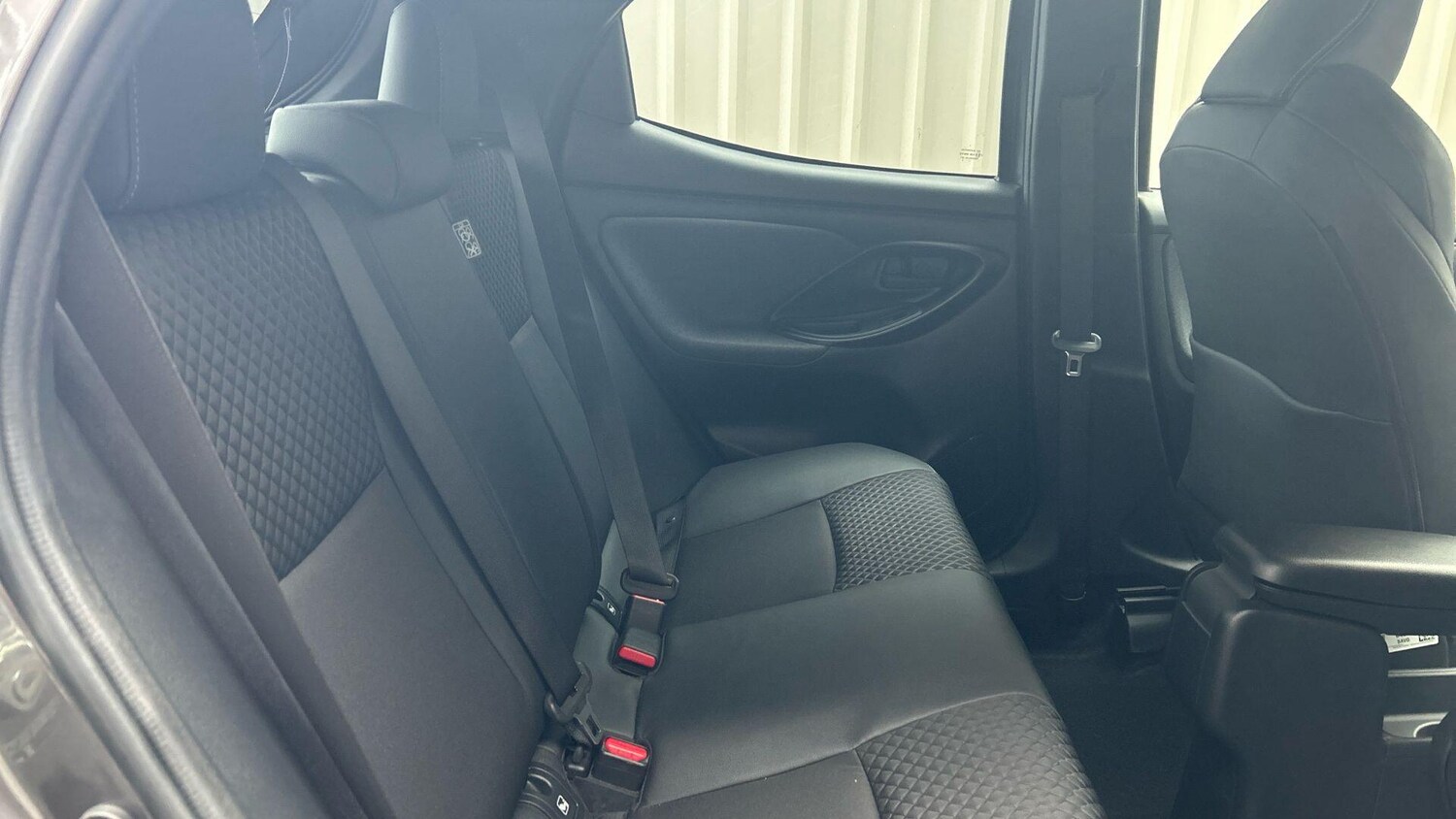 Used Toyota Yaris 2022 for sale - 77939598: Photo 16