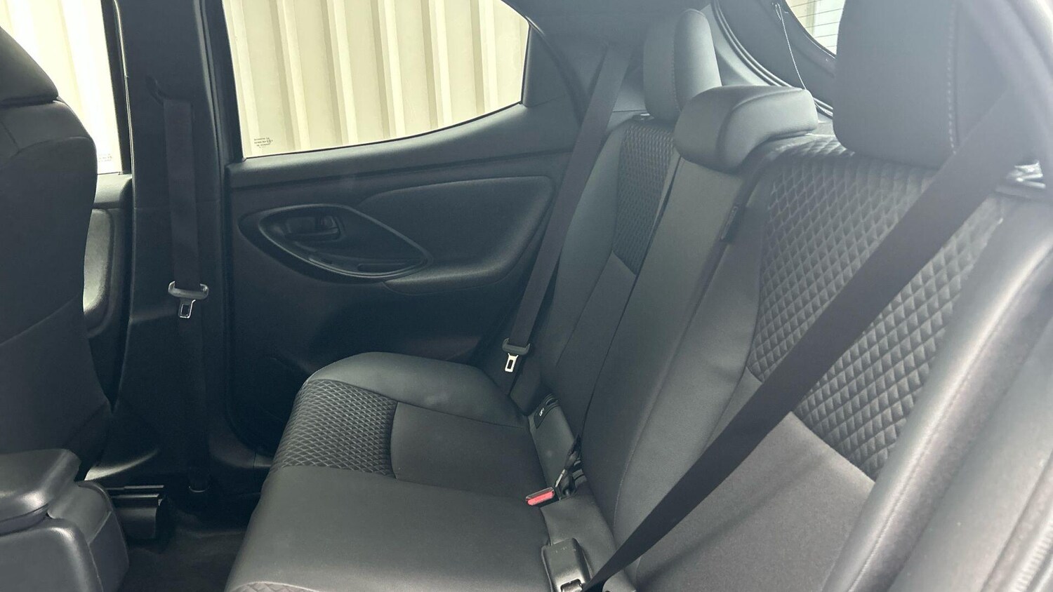 Used Toyota Yaris 2022 for sale - 77939598: Photo 17