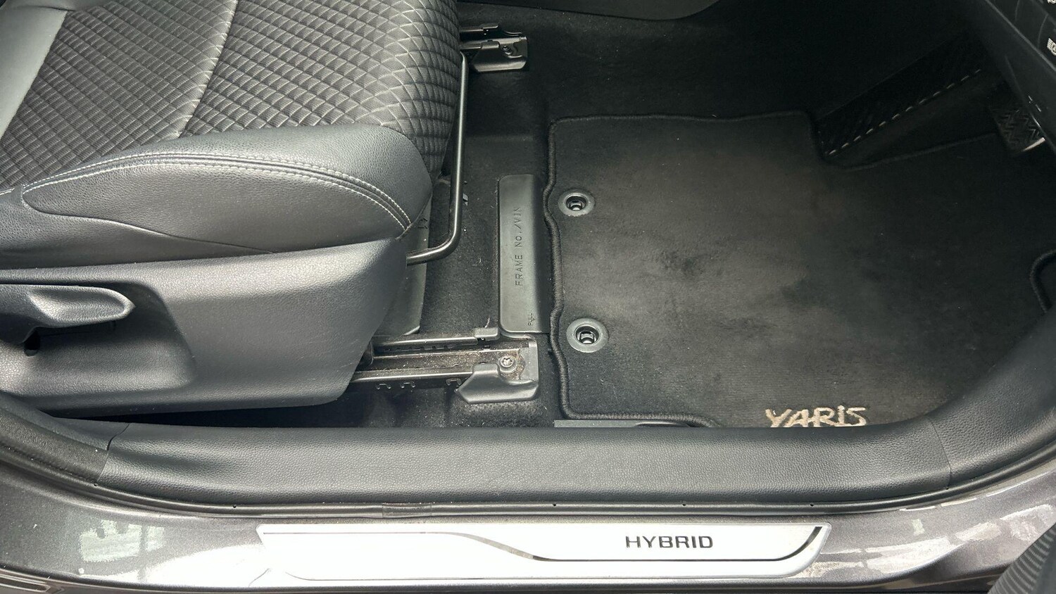 Used Toyota Yaris 2022 for sale - 77939598: Photo 42