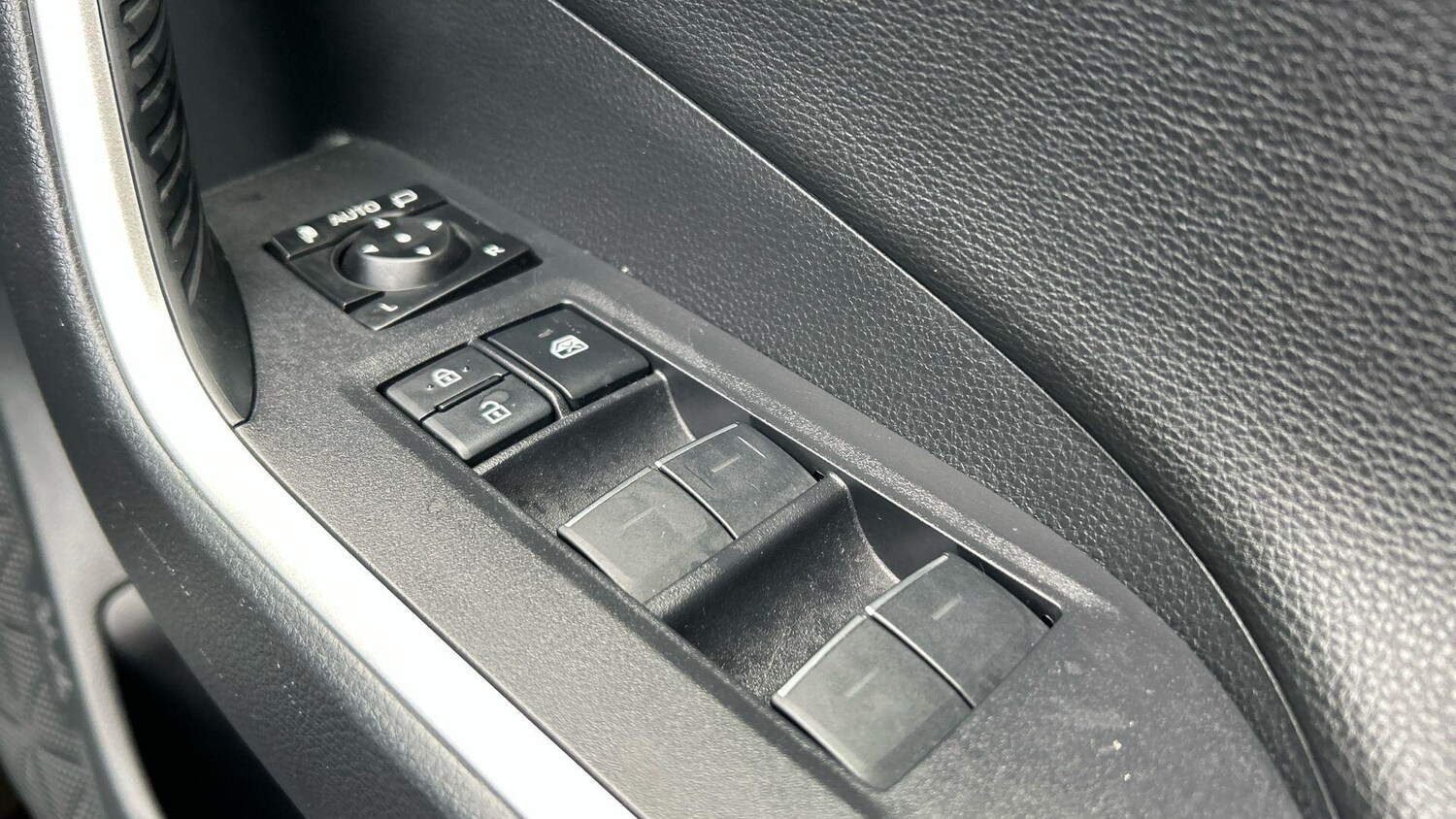 Used Toyota RAV4 for sale - 77454954: Photo 39