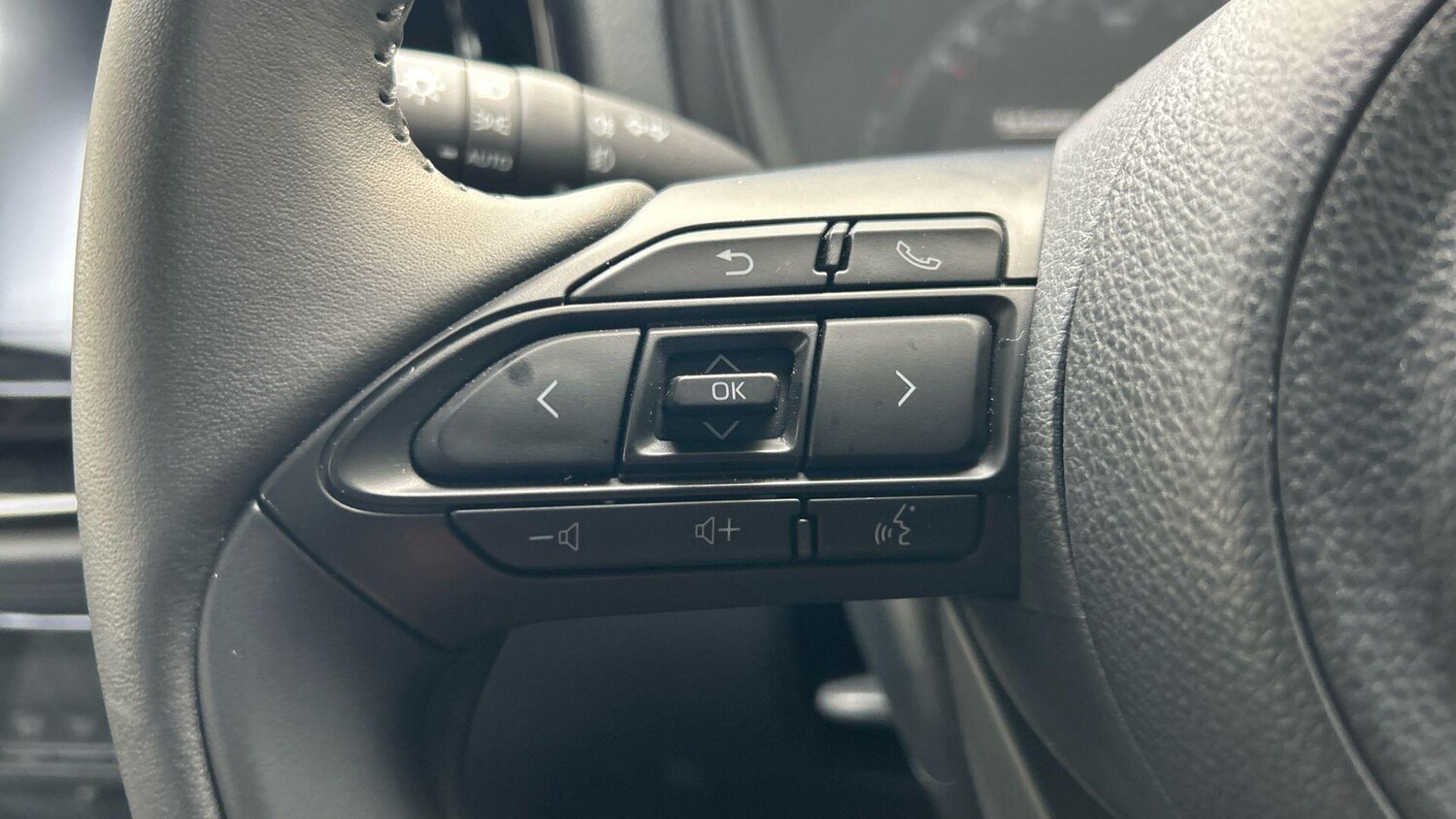 Used Toyota Aygo X 2023 for sale - 76109894: Photo 32
