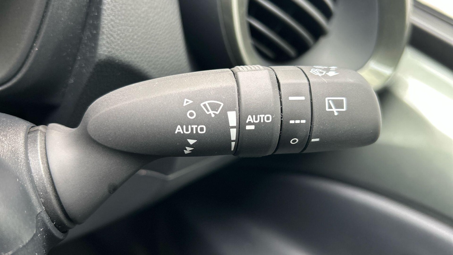 Used Toyota Aygo X 2023 for sale - 76109894: Photo 34