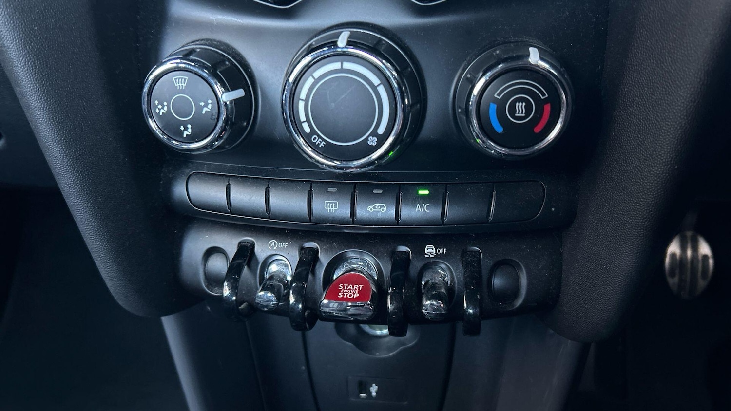 Used MINI Hatch 2018 for sale - 77267186: Photo 31