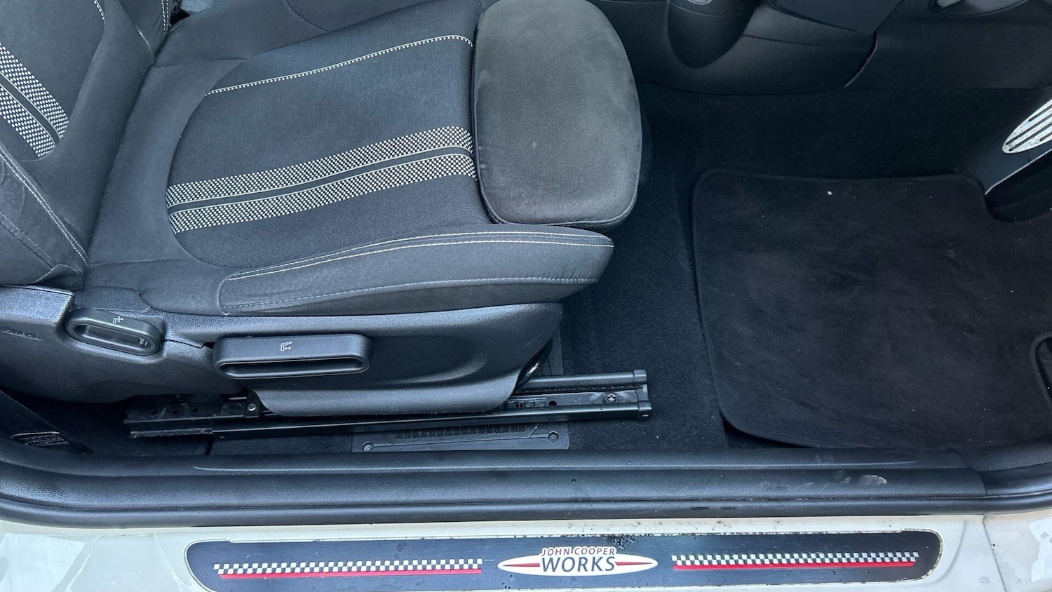 Used MINI Hatch 2018 for sale - 77267186: Photo 39