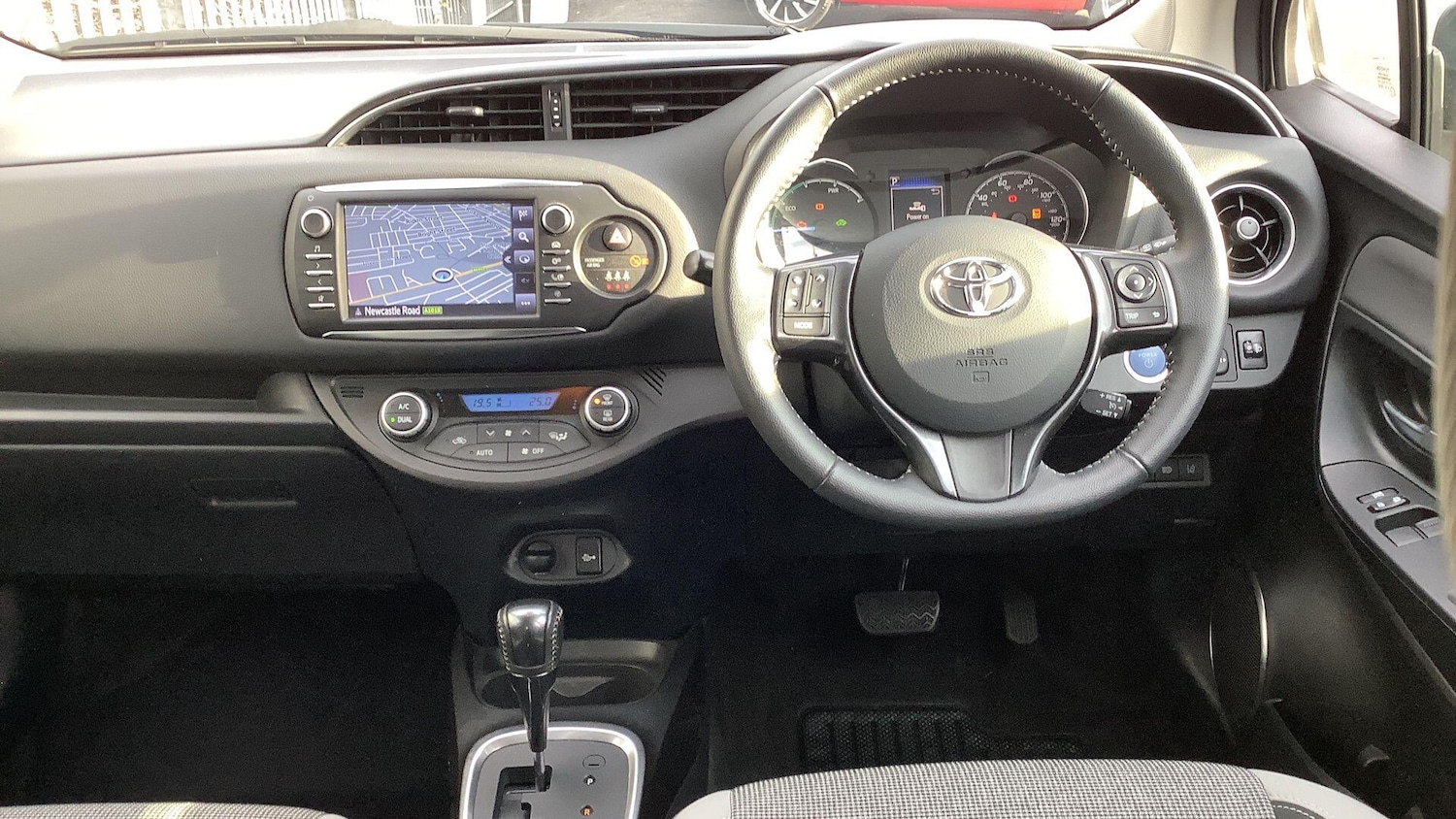 Used Toyota Yaris 2019 for sale - 76336600: Photo 11