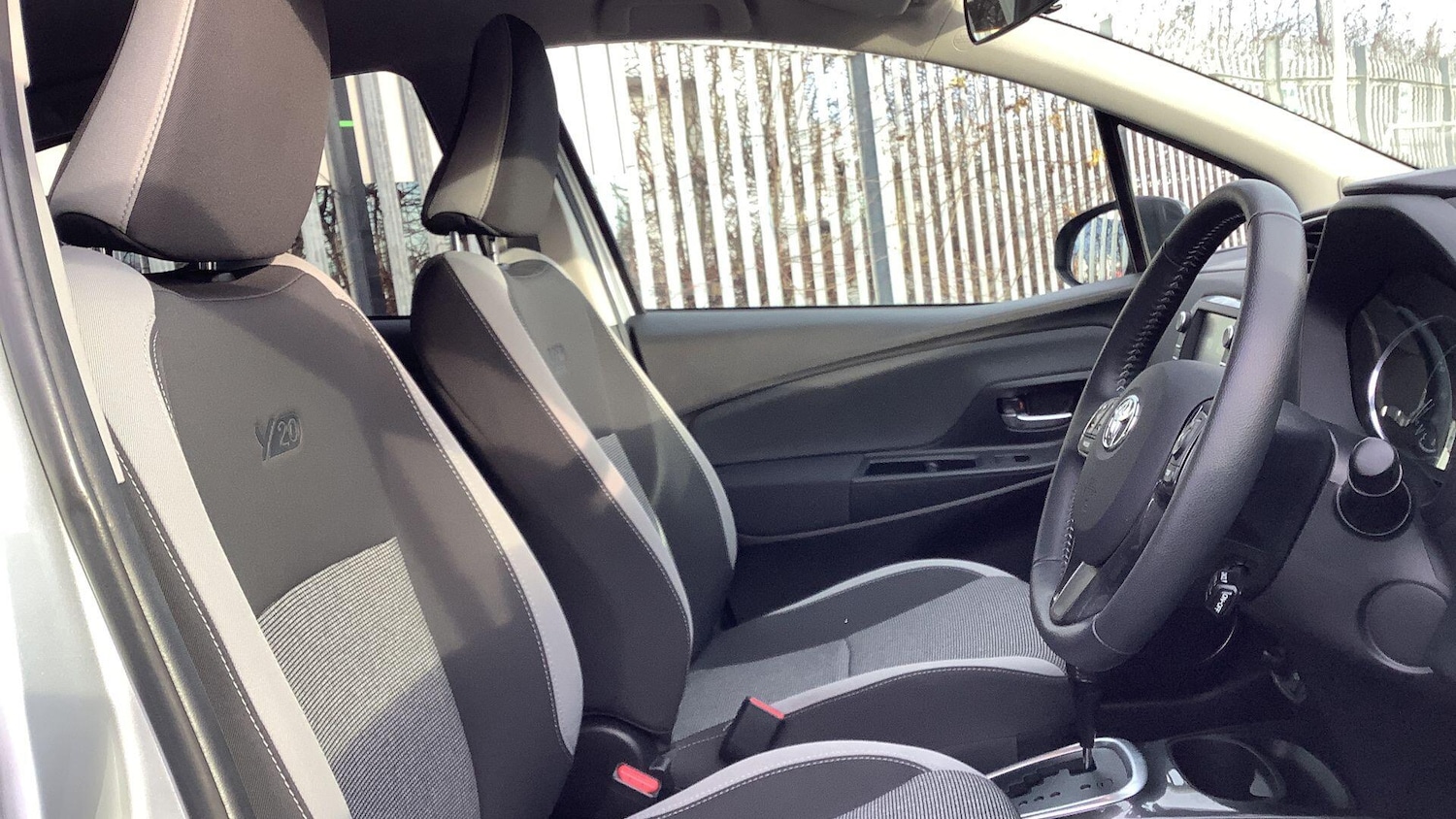 Used Toyota Yaris 2019 for sale - 76336600: Photo 16