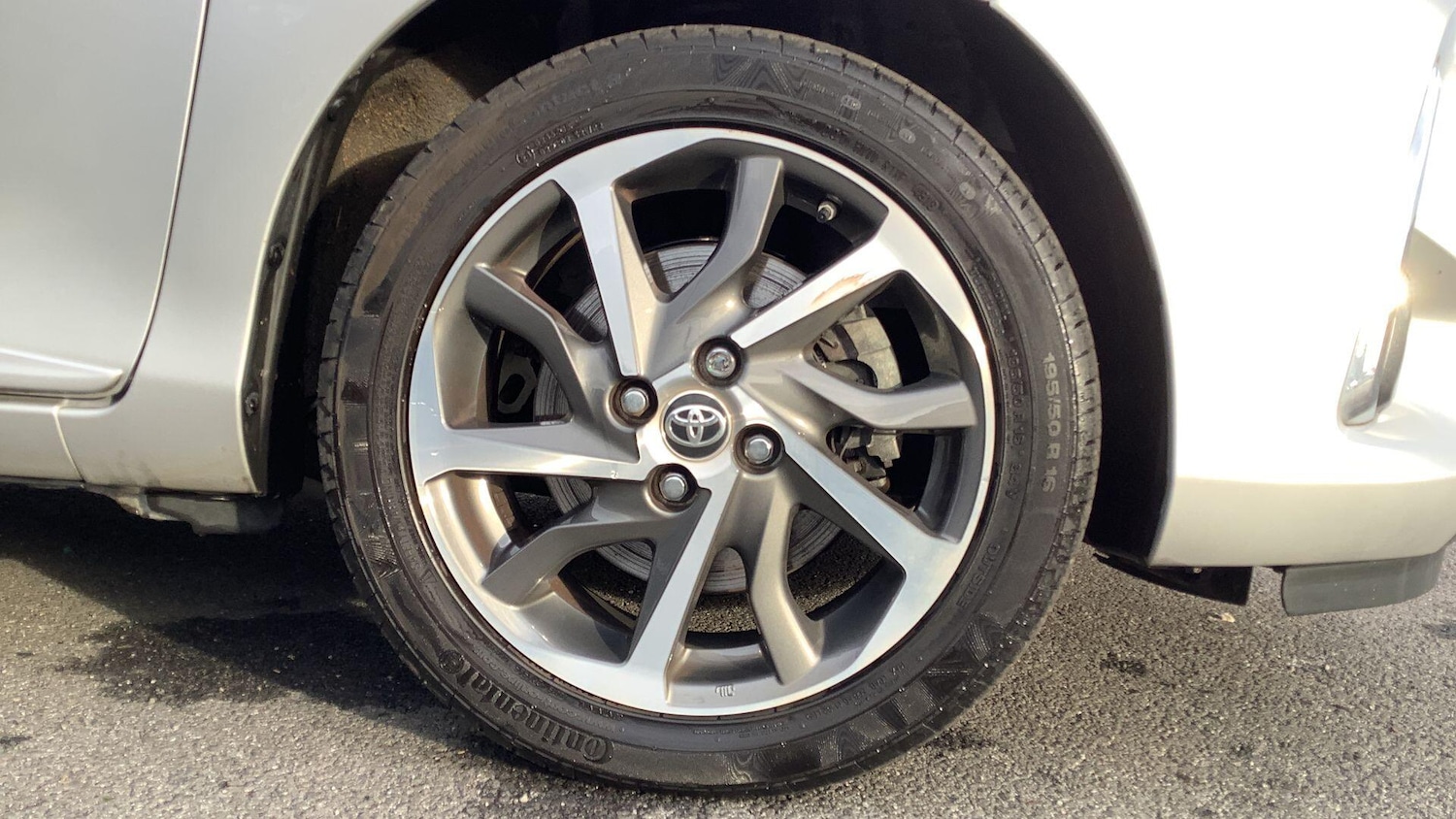 Used Toyota Yaris 2019 for sale - 76336600: Photo 20