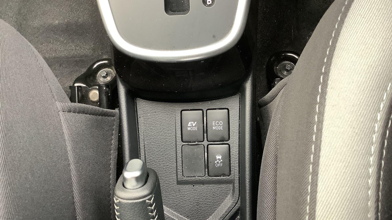 Used Toyota Yaris 2019 for sale - 76336600: Photo 31