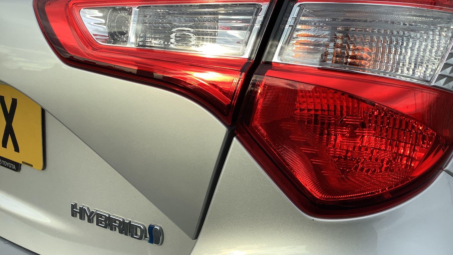 Used Toyota Yaris 2019 for sale - 76336600: Photo 40