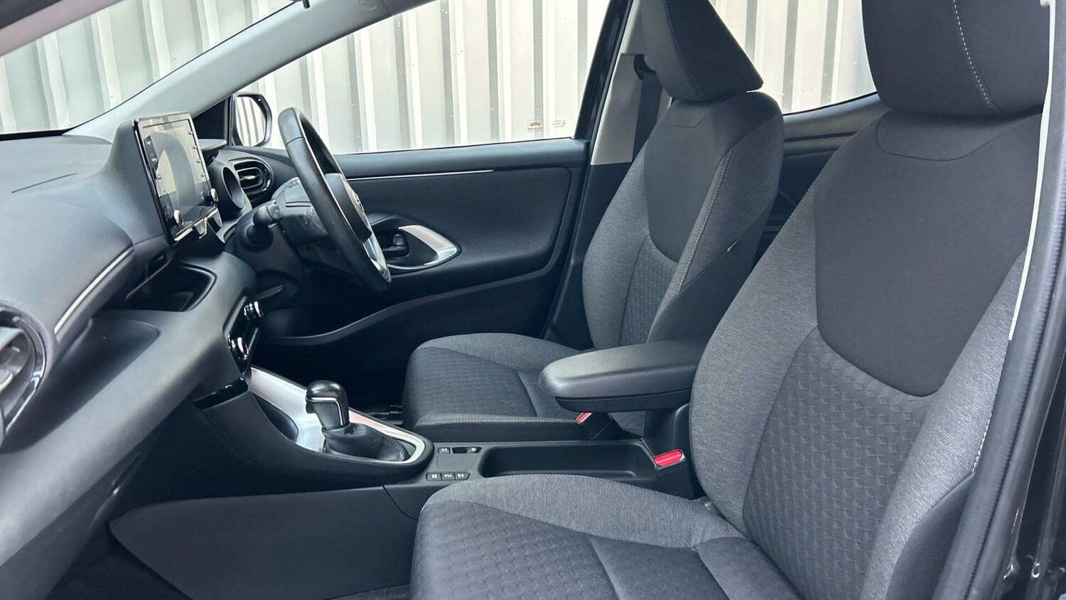 Used Toyota Yaris 2023 for sale - 76646127: Photo 14