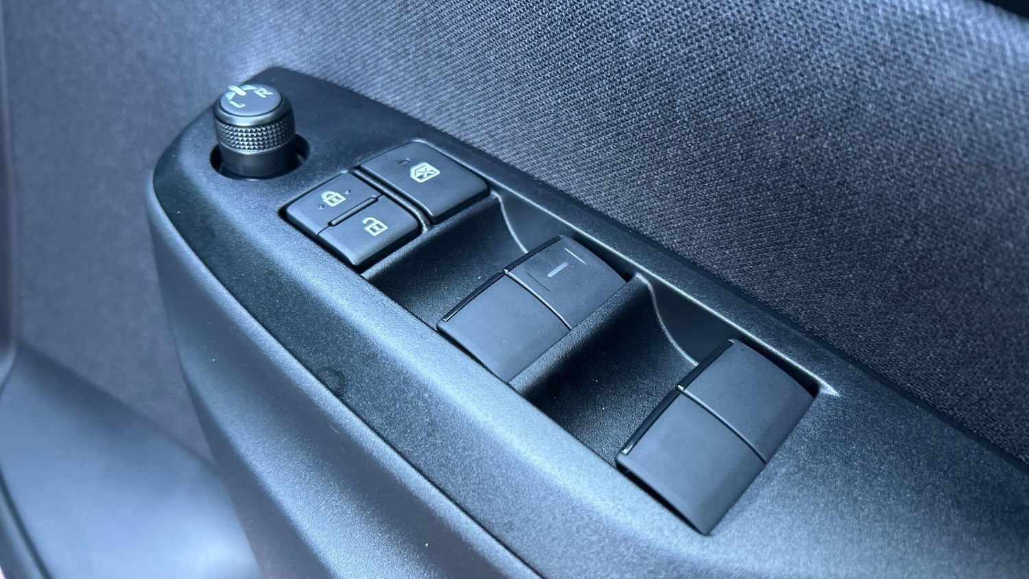 Used Toyota Yaris 2025 for sale - 76899337: Photo 38