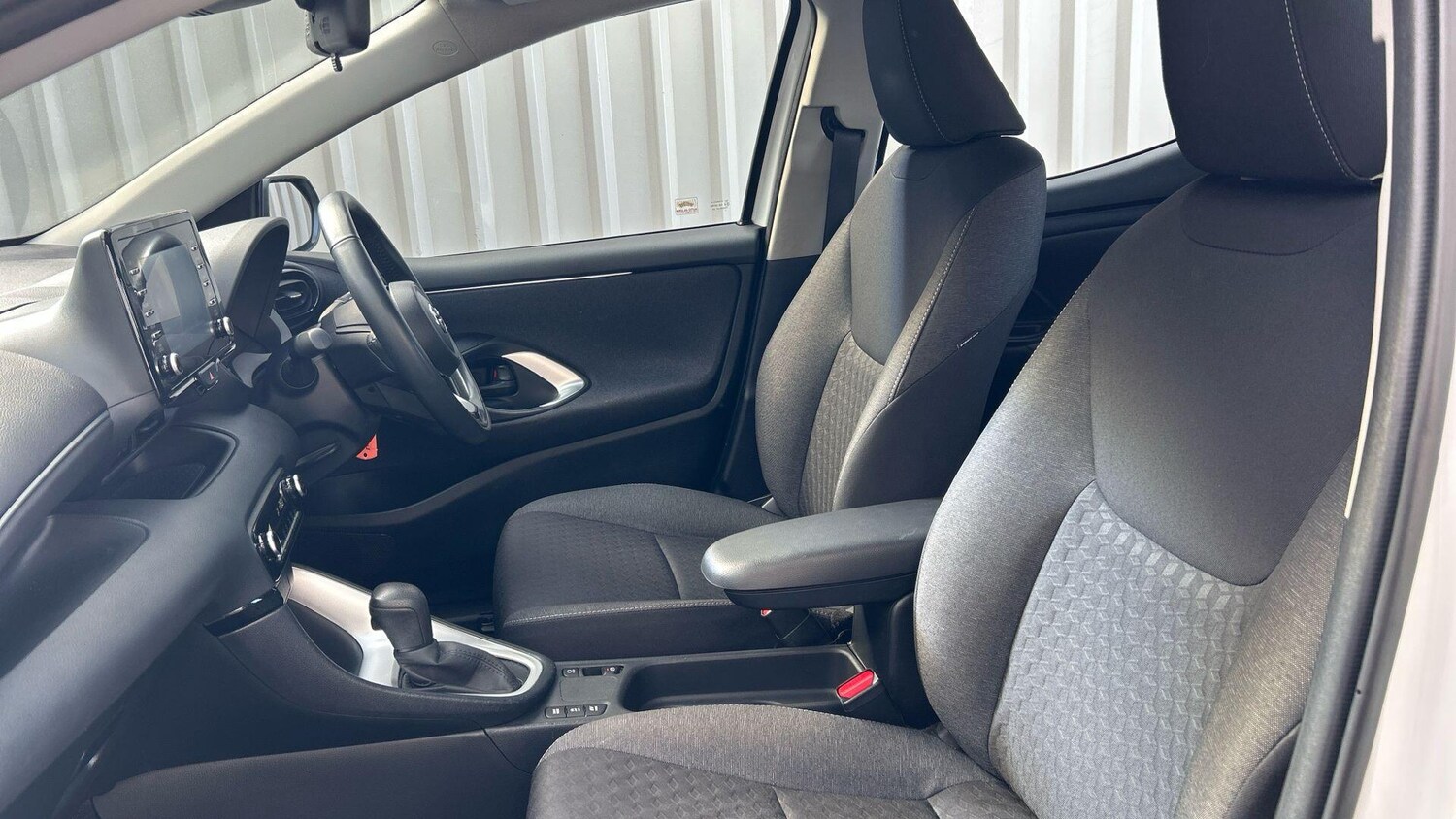 Used Toyota Yaris 2023 for sale - 77939596: Photo 14