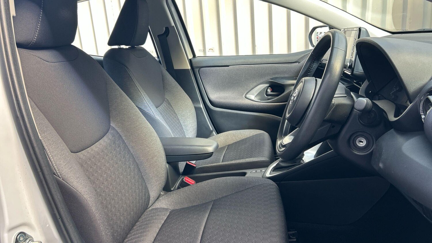 Used Toyota Yaris 2023 for sale - 77939596: Photo 15