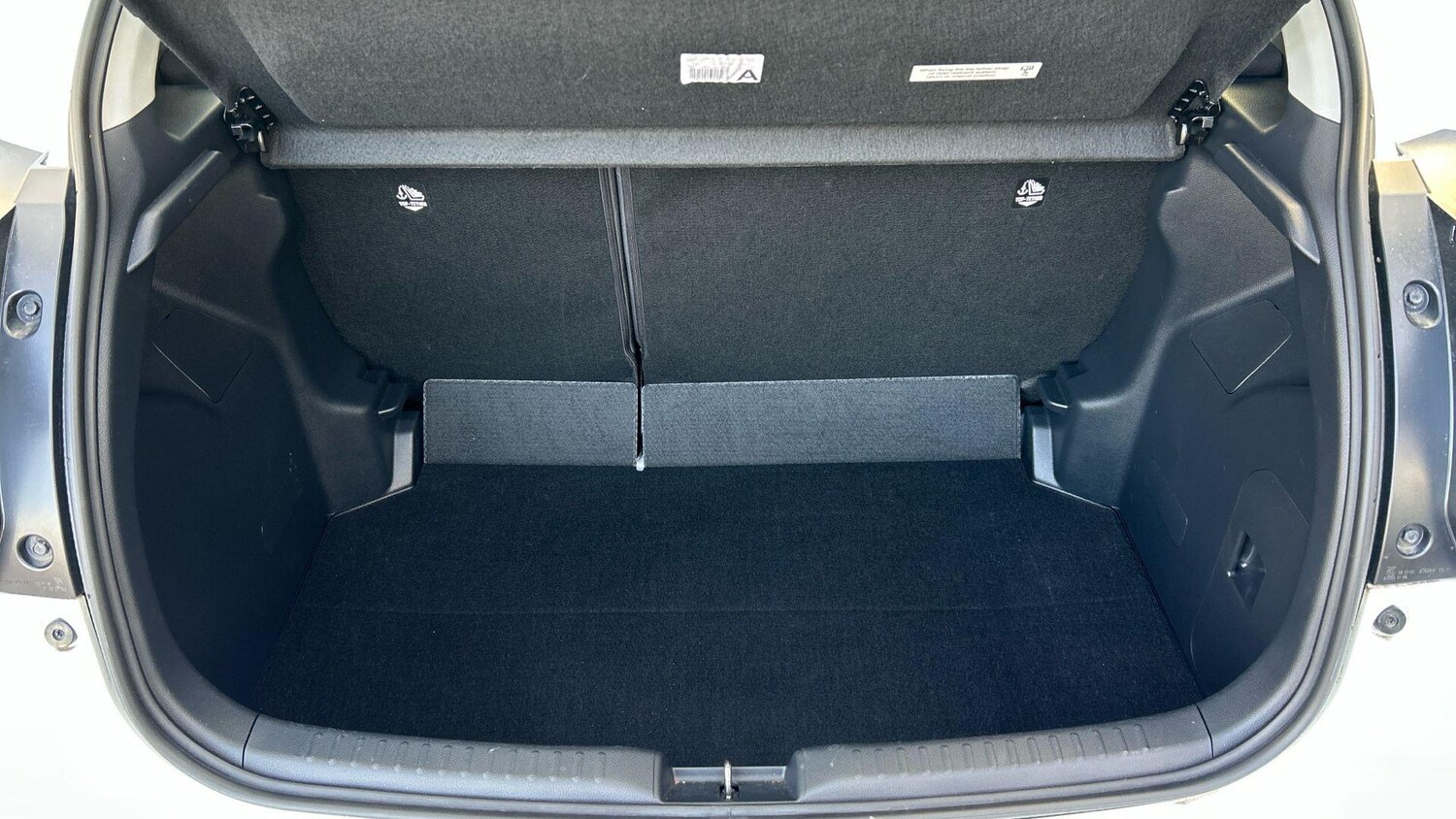 Used Toyota Yaris 2023 for sale - 77939596: Photo 18