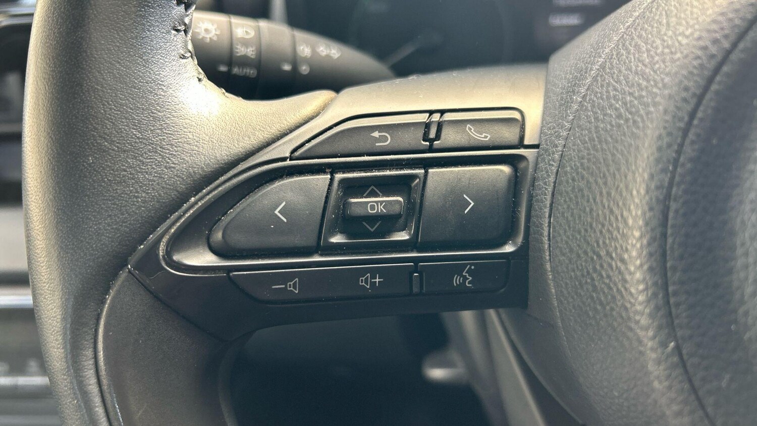 Used Toyota Yaris 2023 for sale - 77939596: Photo 35