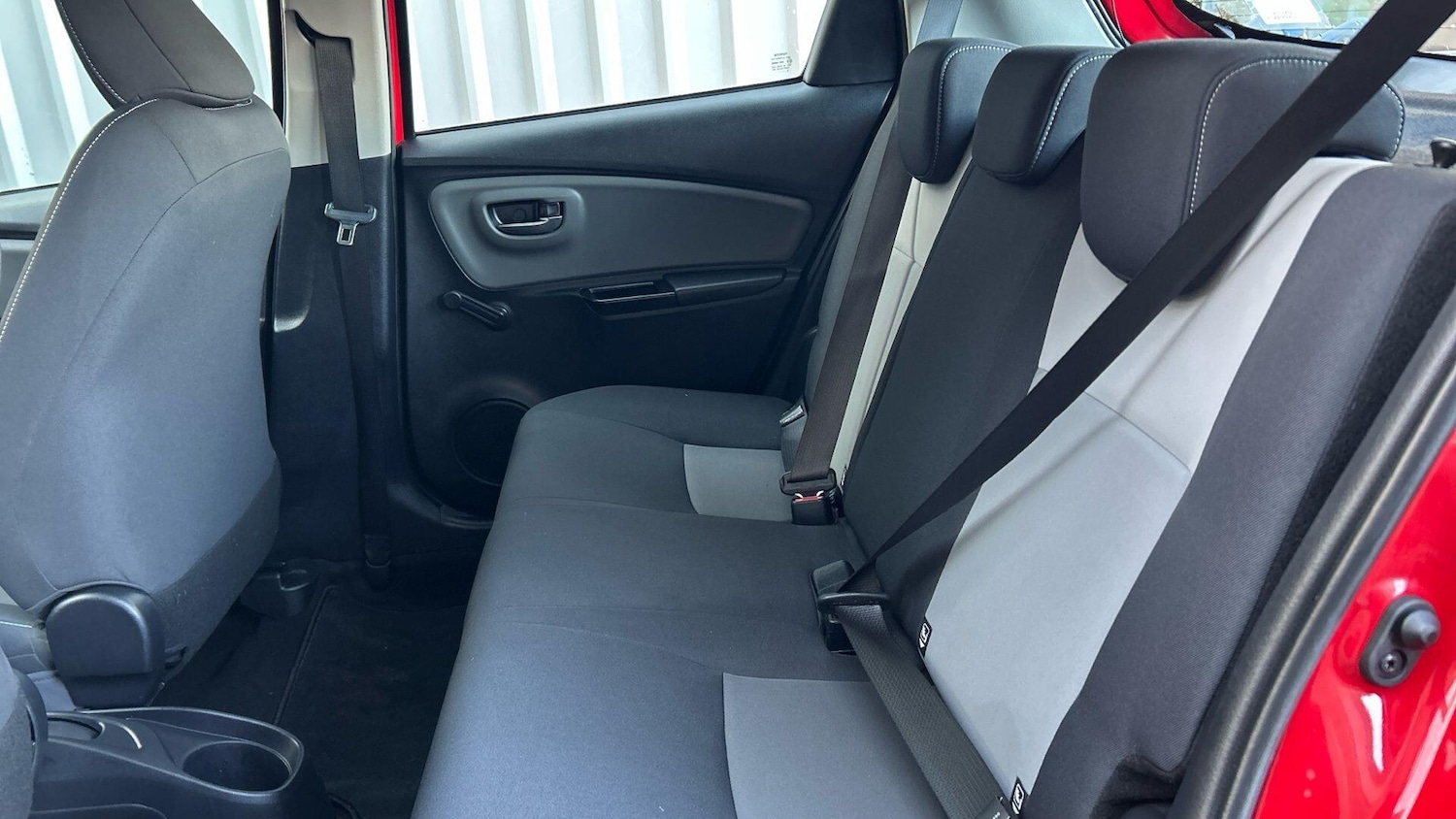 Used Toyota Yaris 2019 for sale - 77203735: Photo 17