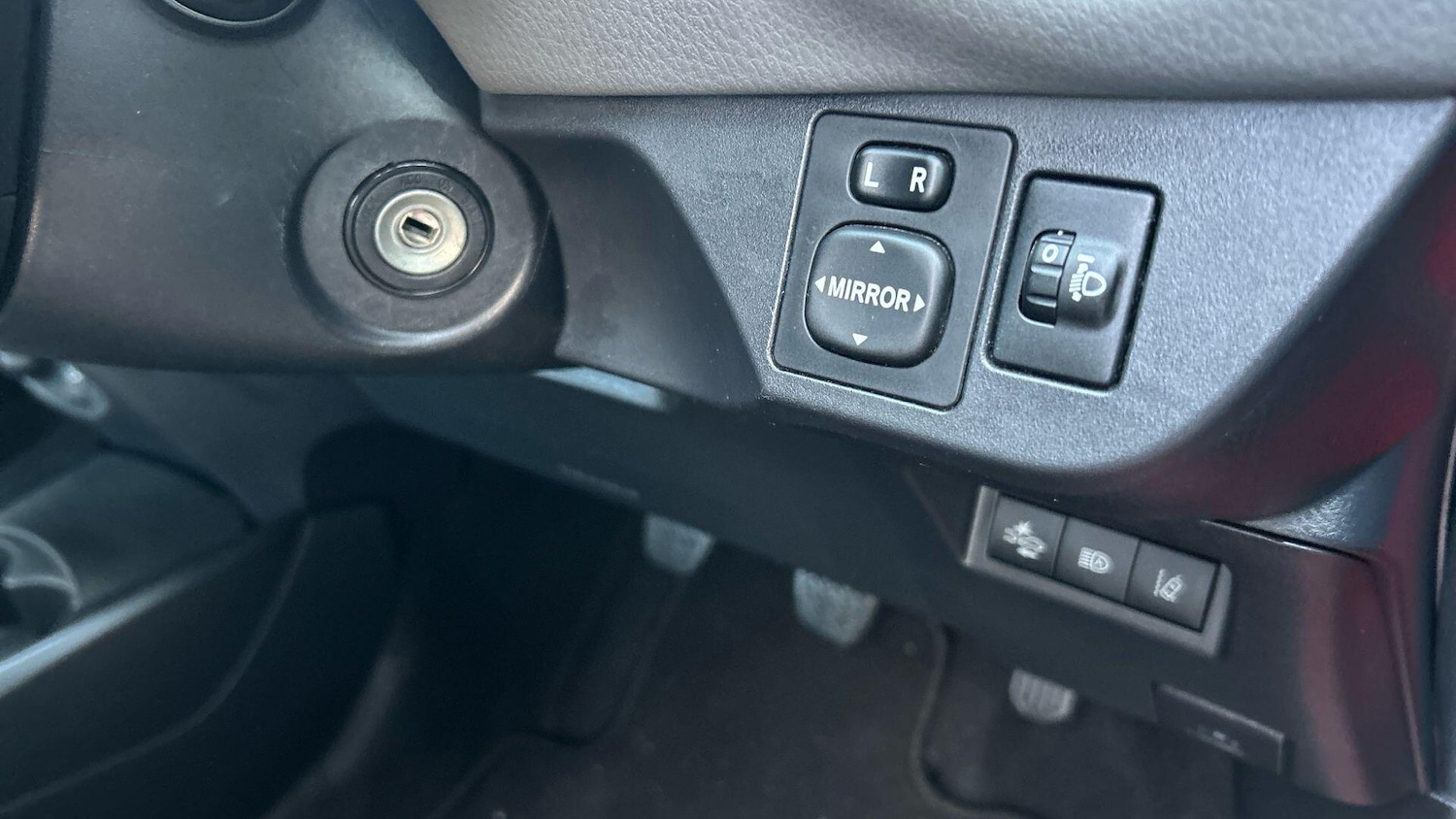 Used Toyota Yaris 2019 for sale - 77203735: Photo 38