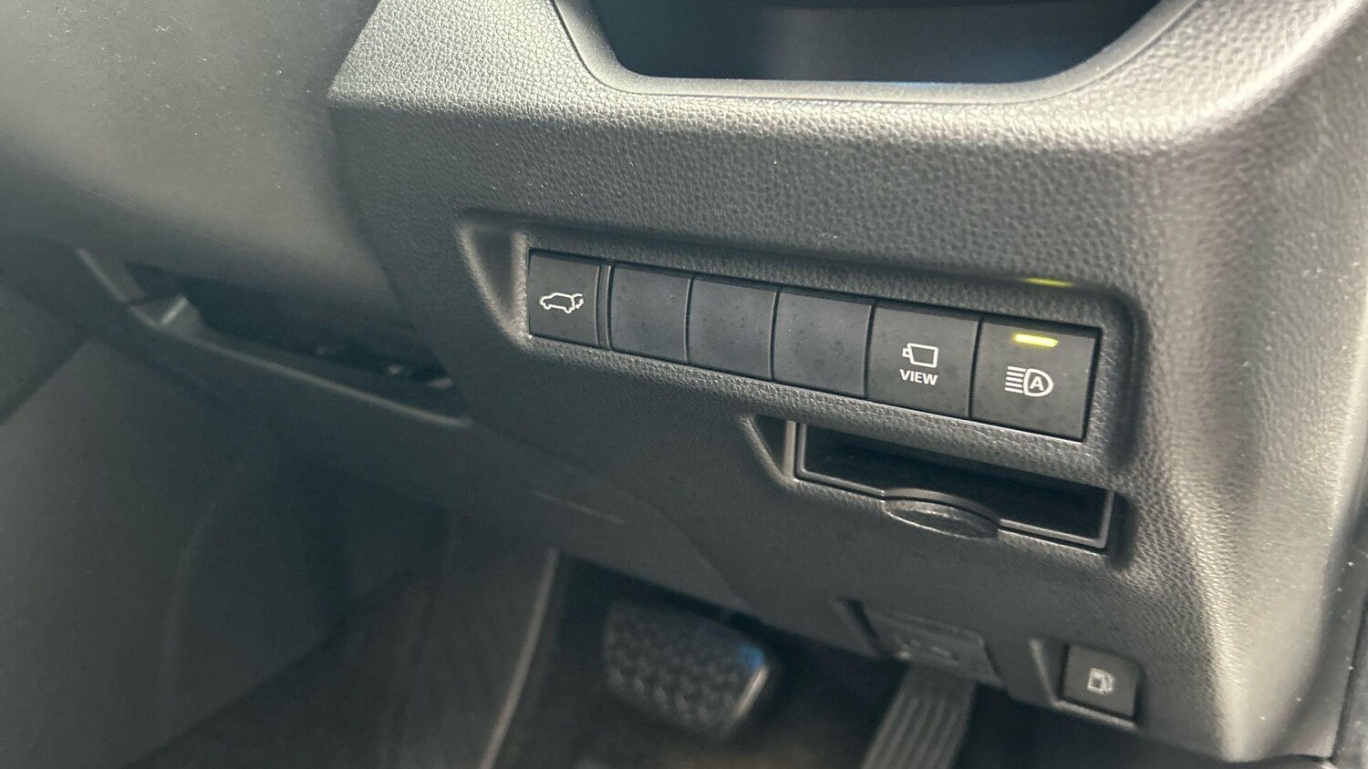 Used Toyota RAV4 2020 for sale - 77469323: Photo 40