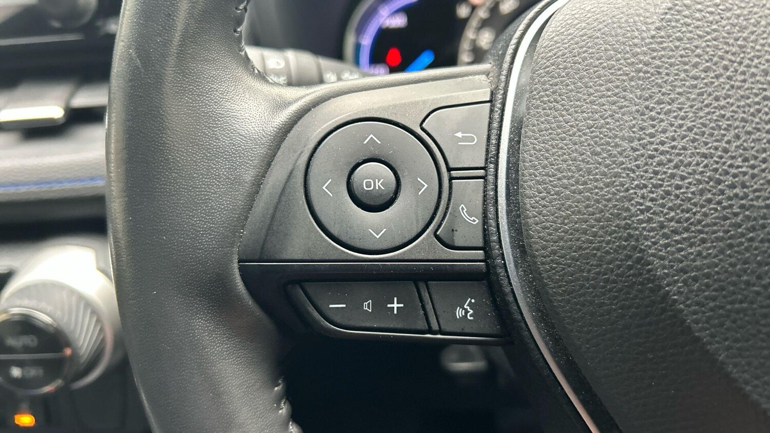 Used Toyota RAV4 2020 for sale - 77469323: Photo 42