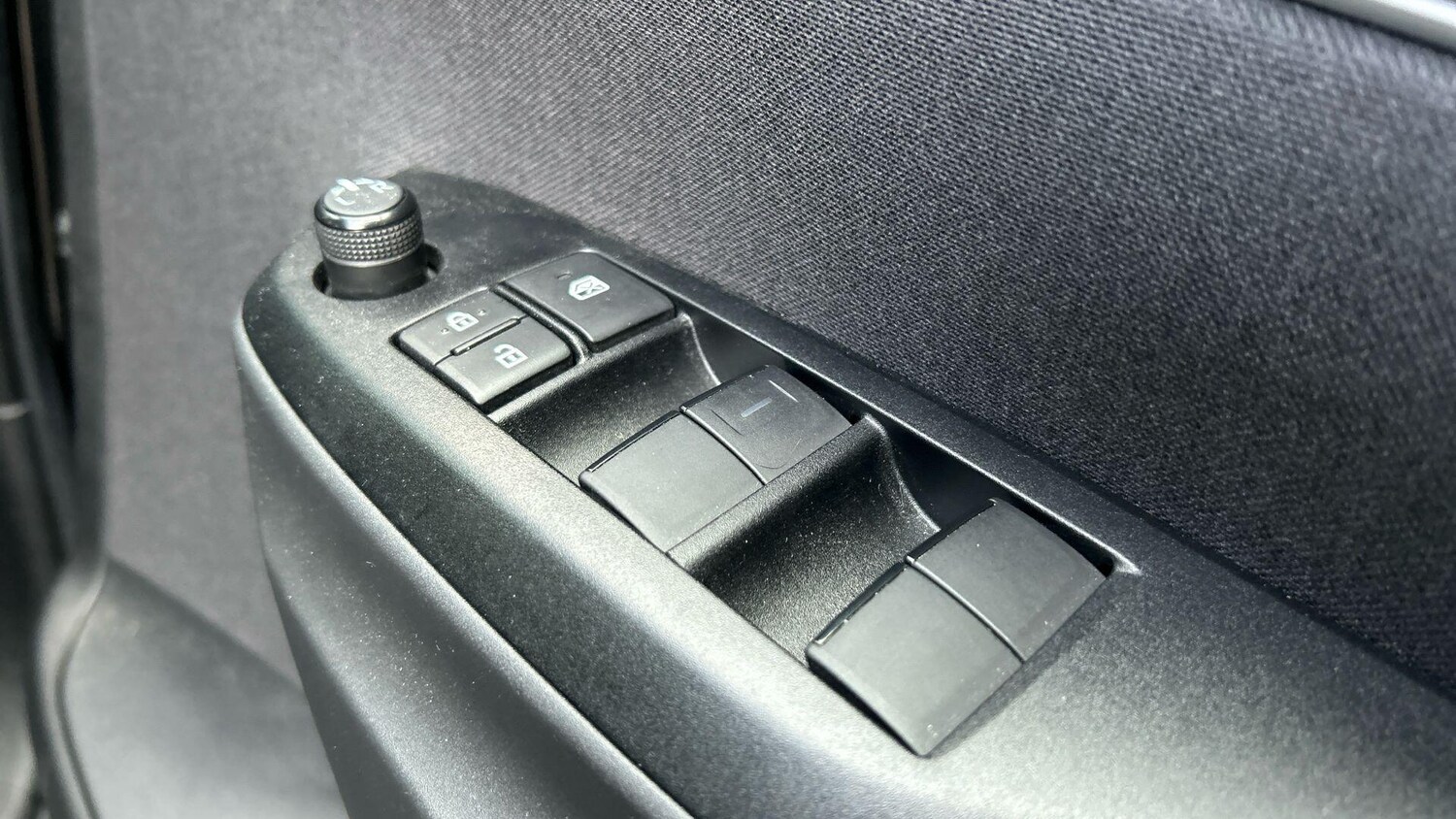 Used Toyota Yaris for sale - 77723476: Photo 34