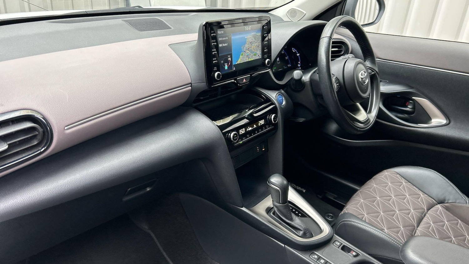 Used Toyota Yaris Cross 2022 for sale - 76122866: Photo 46