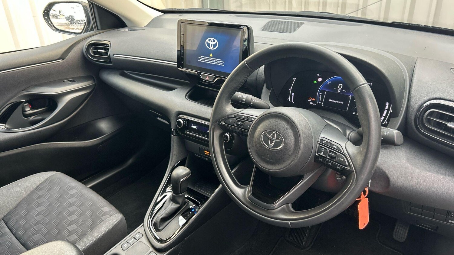 Used Toyota Yaris 2024 for sale - 77939416: Photo 10