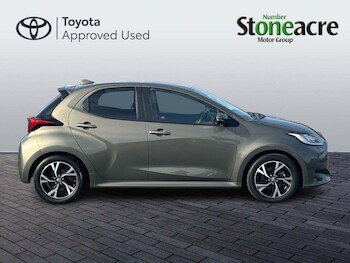 Used Toyota Yaris 2024 for sale - 77939416: Photo