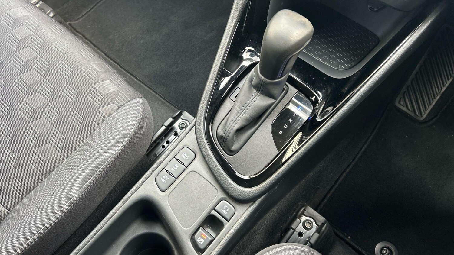 Used Toyota Yaris 2024 for sale - 77939416: Photo 30