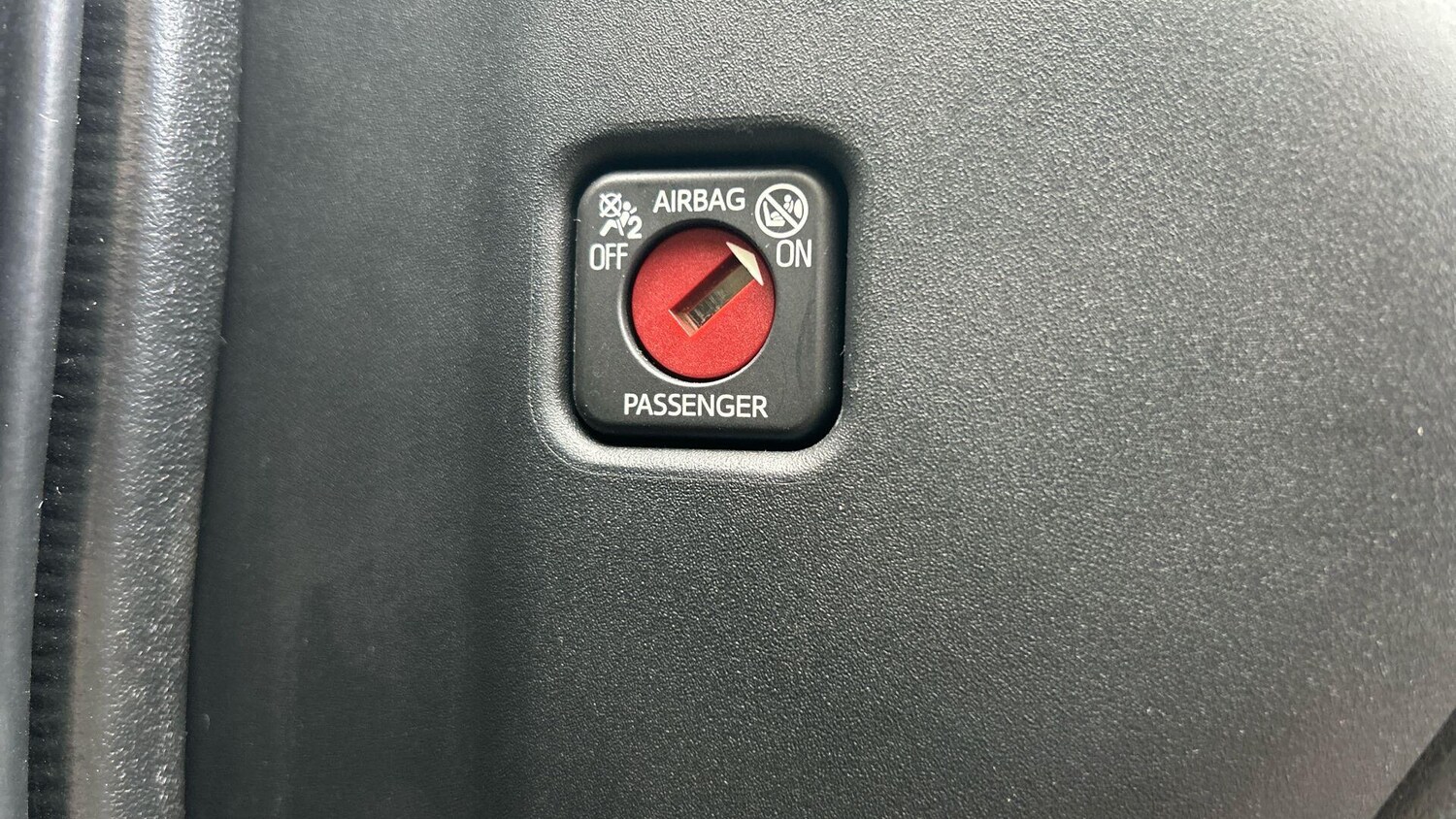 Used Toyota Yaris 2024 for sale - 77939416: Photo 39