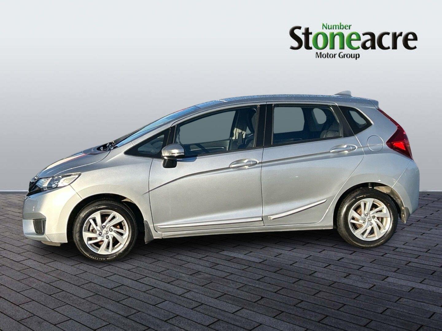 Used Honda Jazz 2016 for sale - 77242626: Photo 6